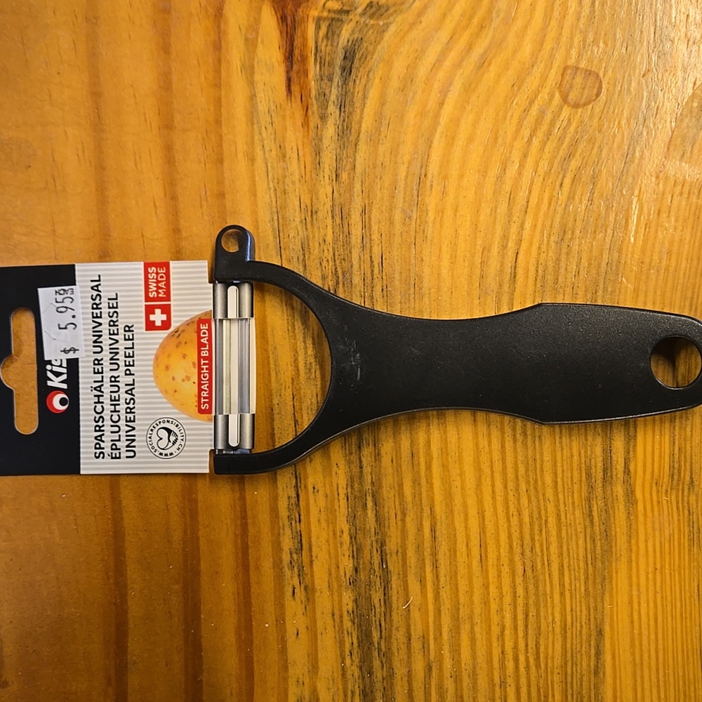 Kisag Universal Peeler Black